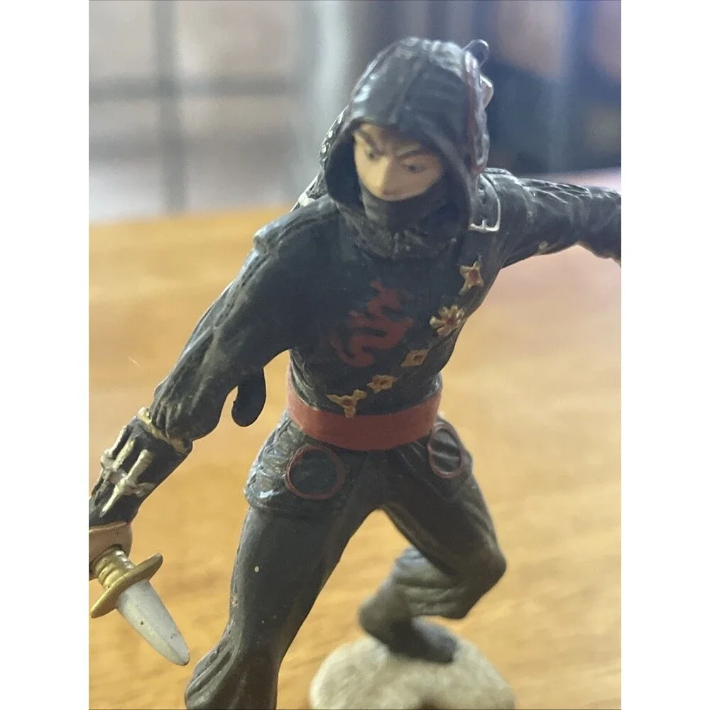 Schleich New Heroes BLACK NINJA Warrior Soldier W/ Knife